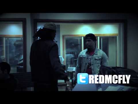 RED MCFLY - LIGHT UP FREESTYLE (IN STUDIO DIRECTED BY @CUETOCUTS)
