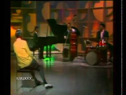 THE YOUNG HOLT TRIO - WACK WACK (LIVE FRED ASTAIRE SHOW)