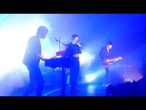 Maybe on the Moon - AaRON - Live Grenoble 2016