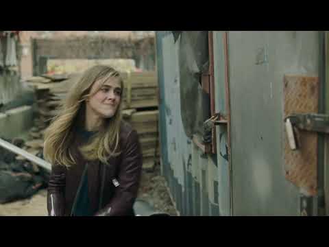 Manifest - 01x01 Michaela saves 2 kidnapped girls
