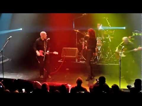 Wilko Johnson & Alison Moyet : I Don't Mind & All Through The City : Koko 6 March 2013