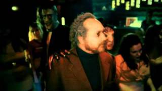 Jouer dehors Music Video