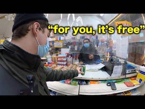 Eles me dão comida de graça quando falo a língua deles