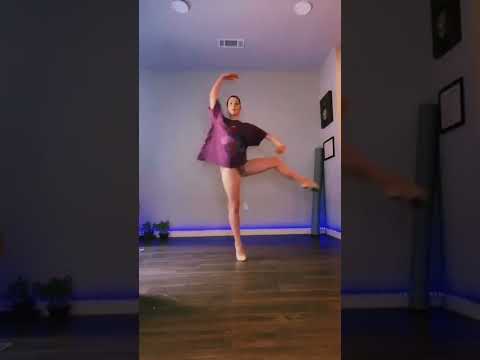 Living my lyrical fantasy #lyrical #pirouettes #dancer #turning #dancetechnique #danceclass