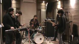 Think i need too - Echo and the bunnymen (cover by Zimbo)