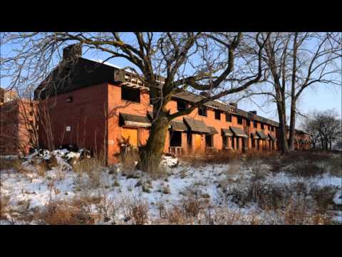 Garvey From The Block - Livin In The Projects Ft. Tupac & Lil Scrappy