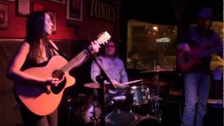 Leigh Evin McCullough - Too Much Live at Tonic Room