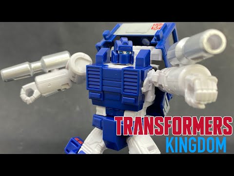 Transformers Kingdom Deluxe Class PIPES Review