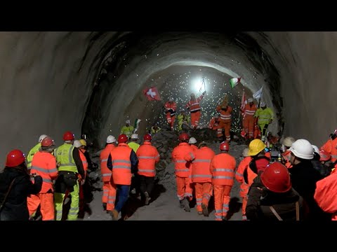 Ceneri-Tunnel: Nord und Süd begrüssen sich - Ceneri - Basistunnel - Durchstich - Jubel - Neat