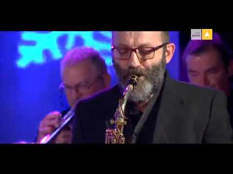 The chicken, arranged by Kris Berg