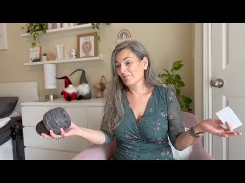 Fiftyfabulous Knits, episode 27 - Happy and scatterbrained