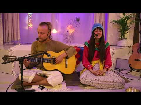 Luiza Rosa e Cantante Dourado // Paraty Yoga Festival (ao vivo no Espaço Flor Das Águas)