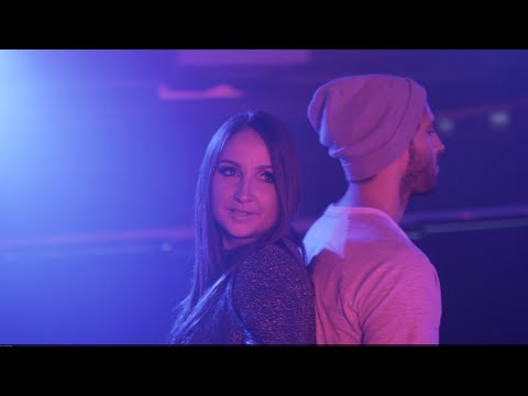 Eva Luginger feat. Ricky Reason – Halt Dich fest