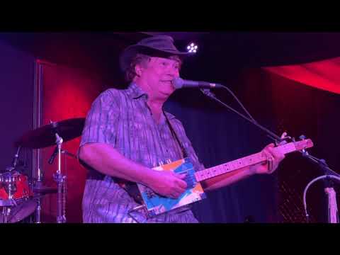 Powerful Cigar Box Guitar Slide Tribute To Robert Johnson And Spaced Out Jam Into Mississippi Flood