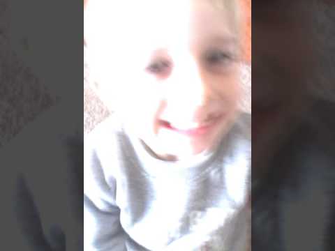 Брат и брат се тепаат