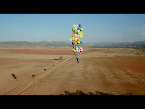 Südafrika: Abenteuerlicher Flug mit 100 Heliumballons