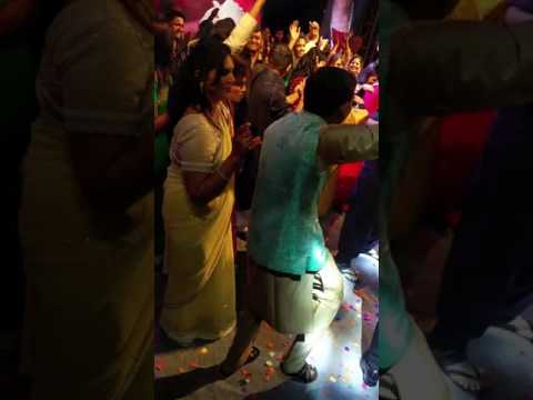 Chaitanya Rathi  Emcee Chaitanya Rathi does the Mannequin Challenge at Indian Wedding in Nashik