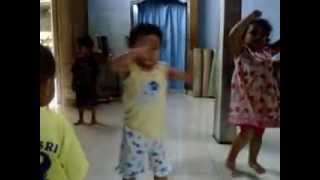 Download lagu ladu anak PAUD pak dengkek mp3