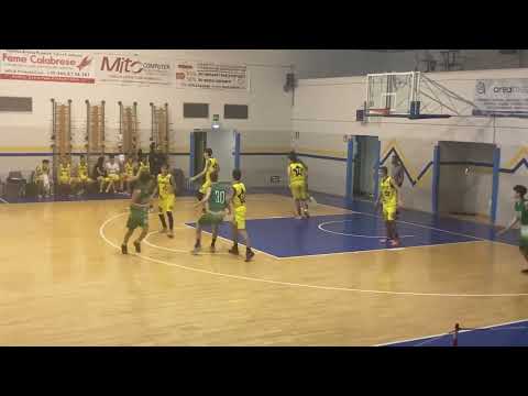 the dunk of the year - Arlunese basket