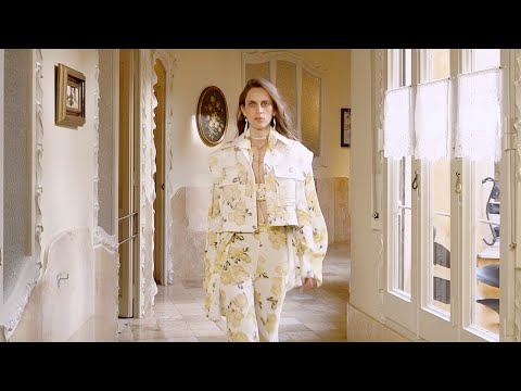 Eiko Ai | Fall Winter 2021/2022 | Full Show