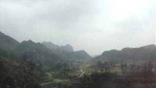 preview picture of video '[2008-09-30] Bus ride from Guiyang to Kaili 1'