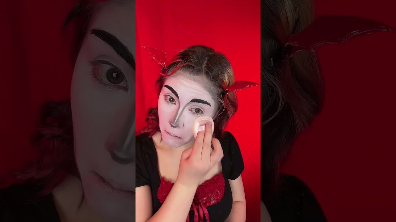 Trad Goth Makeup Tutorial👀 #tradgoth #tradgothmakeup #tradgothmakeuptutorial #gothmakeuptutorial