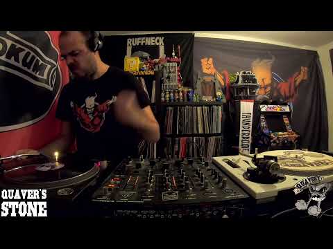 SAPeT DJ - Early Hardcore - Quaver's Stone