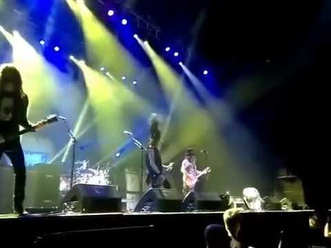 Slash - Opening Show (Geneva Arena 4 July 2015)