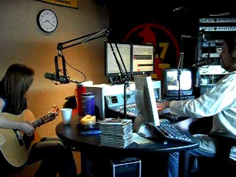 Jenn Bostic live on 100.7 Kolt Fm