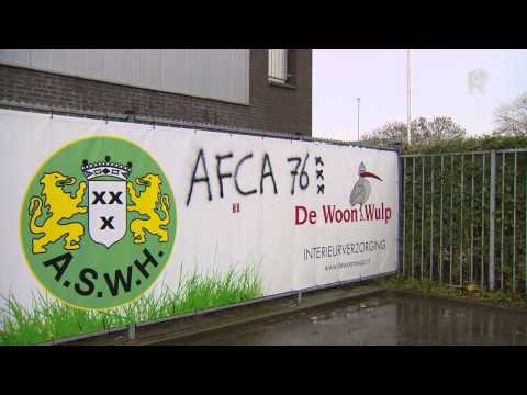 Ook ASWH-clubgebouw beklad met Ajax-leuzen