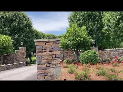 Part 1-A glimpse of country music stars homes!