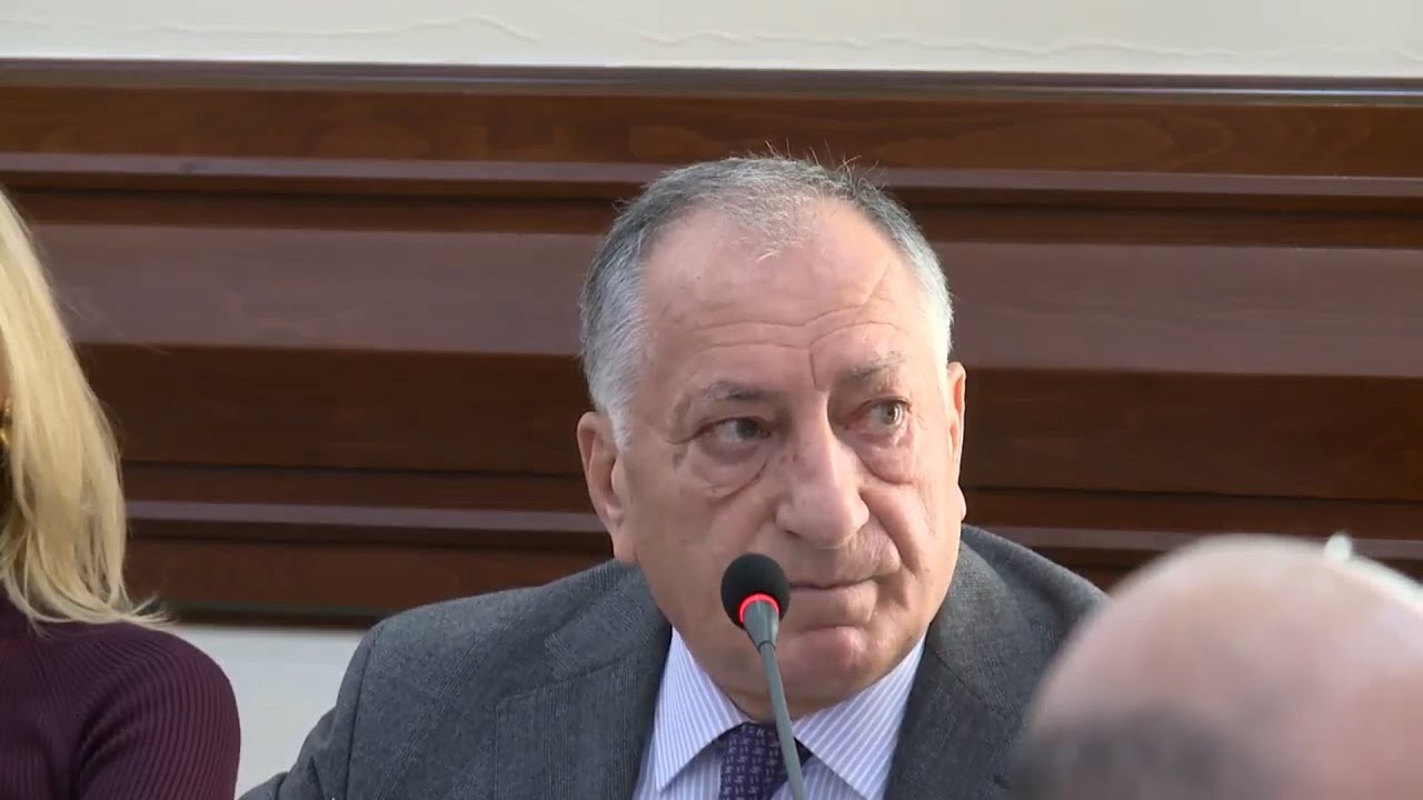 50 միավոր մայթ մաքրող նոր տեխնիկա ենք բերել, մեր տեխնիկան բավարարու՞մ է, որ ձյունը մաքրենք