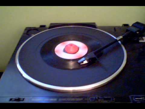 THE ROYAL GUARDSMEN - Snoopy vs. The Red Baron - 45 RPM