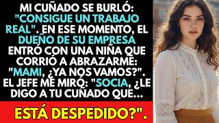 Se Rio: "Eres Una Desempleada". El JEFE De Su Esposo Entró Con Su Hija: "Presidenta, ¿Firmamos El... MQDEFAULT Thumbnail
