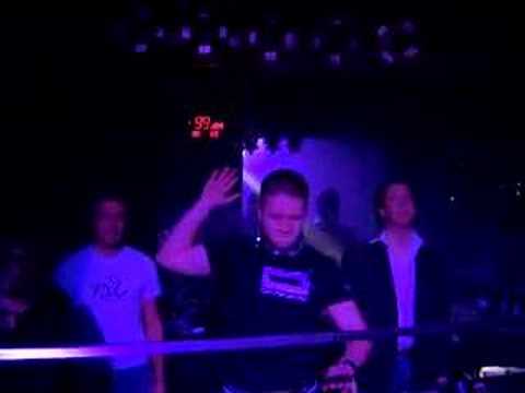 Julien Creance LIve@Queen Paris March 2006