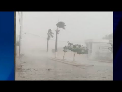Chuva e ventania assustam moradores de Januária e Itacarambi