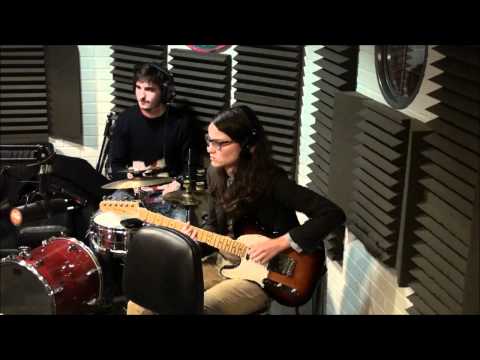 Théodore, Paul & Gabriel - Silent Veil - Session Acoustique OÜI FM