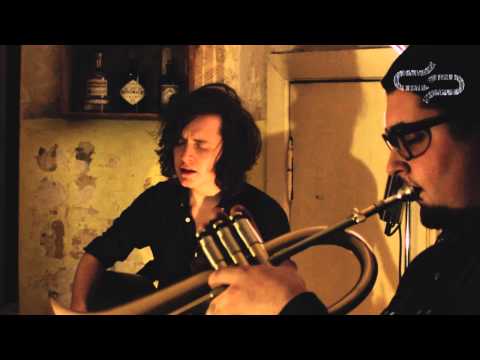 couchFM Session | Kalle Mattson - "Darkness" Livesession