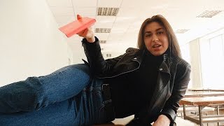 Как девушки сдают экзамен в России - Видео онлайн