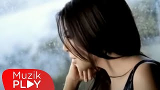 Ebru Yaşar - Seviyorum Seni (Official Video)