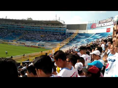"Cuartos de final: Alianza 1 - 0 Metapán | Clausura 2016 | Himno y recibimiento" Barra: La Ultra Blanca y Barra Brava 96 • Club: Alianza • País: El Salvador