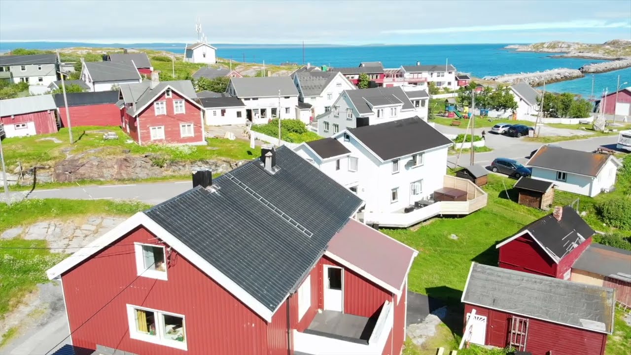 Discovering the charming villag of Bugøynes (Pykeija)