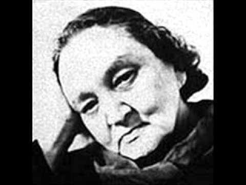 Maria Yudina plays Mussorgsky  "Une larme"