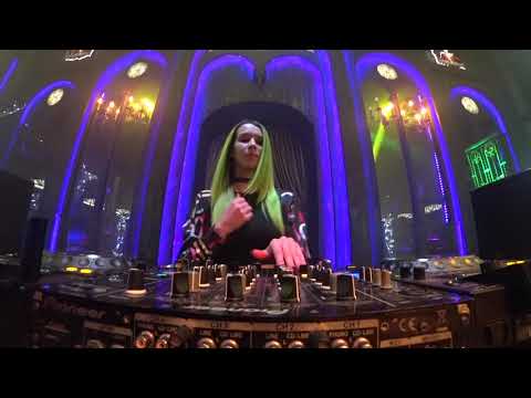 Miss Monique - YearMix 2017 @ Saxon Club ( Live, 10.01.2018) // Progressive House January 2018