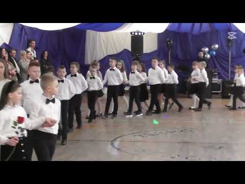 Polonez klas I-III w Zespole Szkół w Serokomli