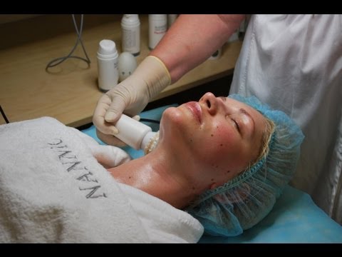 Крема чистая от пигментных пятен Макияж кожи веснушками
