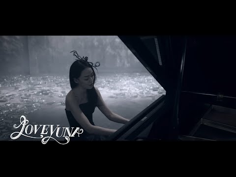 Video thumbnail for 꿈 (Dream)