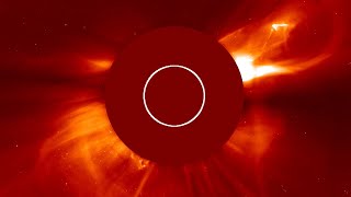 Powerful solar x-flare blasts coronal mass ejection toward Earth