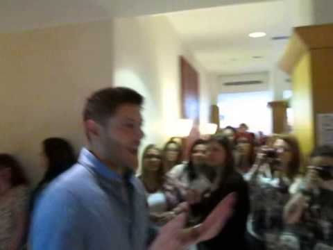 JUS IN BELLO 5 Supernatural Con 2014 - JIB5 - Jensen after the photo OP