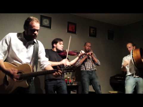 Tjaut - Spelar för livet